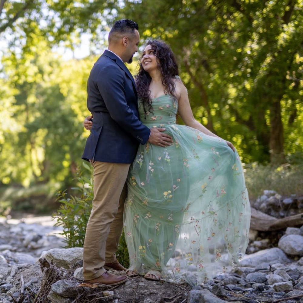 Green Long Dress with Embroidery